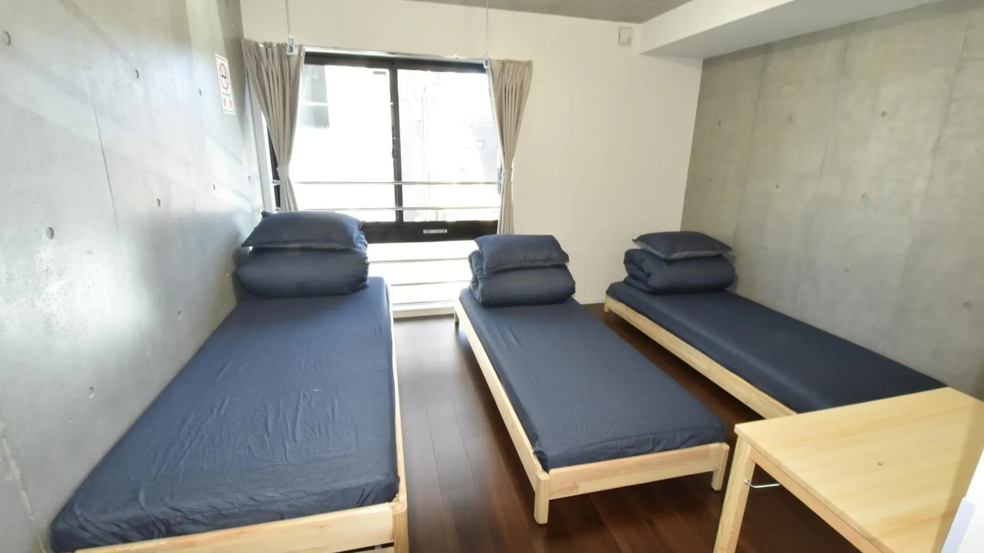 Enzo Iogi Apartman Tokió 0*,  Japán